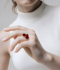 Anillo de Plata con Cristales de color rojo Rubí