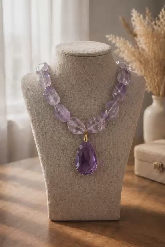 Collar de cuarzo blanco y amatista
